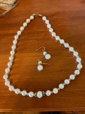 Classic White Pearl Necklace and Earrings Set